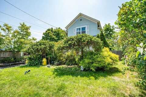 26 Lakeland Avenue, Patchogue, NY 11772