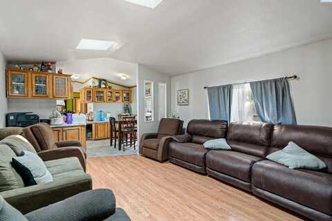 2906 W 7th Ave, Kennewick, WA 99336