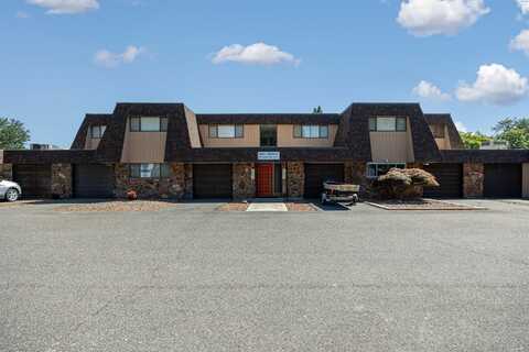 2913 W John Day Ave, Kennewick, WA 99336