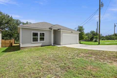 2200 Mc Arthur, Kingsland, TX 78639