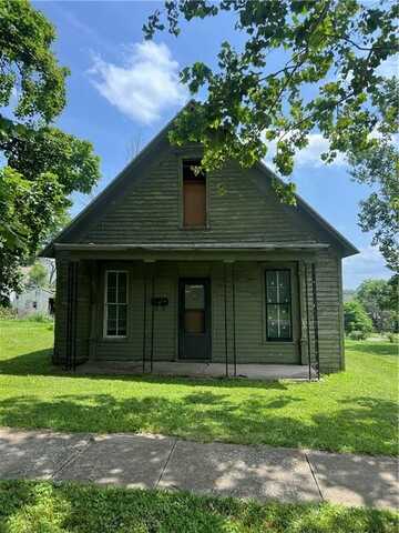 407 E Main Street, Stanberry, MO 64489