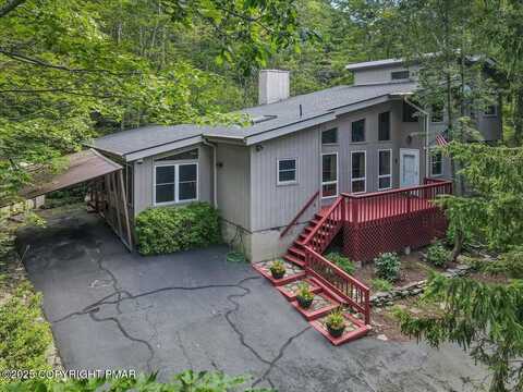 130 Surrey Drive, Lords Valley, PA 18428