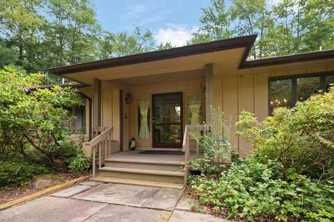 3233 Tall Timber Lake Road, Pocono Pines, PA 18350