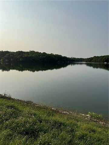 50 NE Lakeside Drive, Lacygne, KS 66040