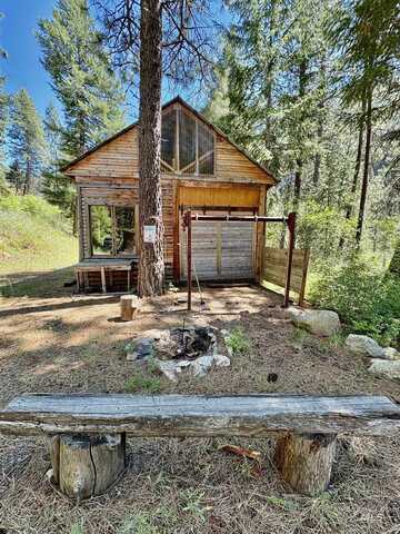 4966 Highway 95, Riggins, ID 83654