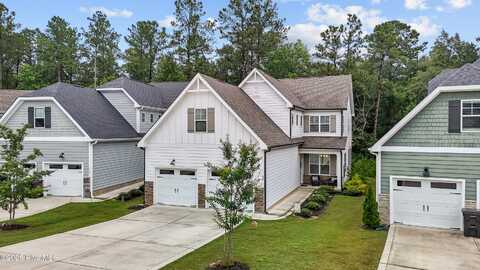 108 Spruce Hollow Circle, Spring Lake, NC 28390
