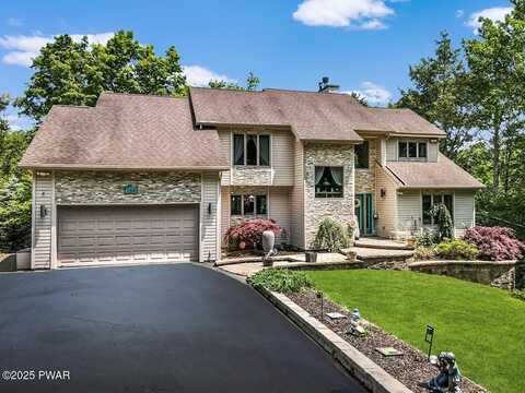104 Chapel Court, Greentown, PA 18426