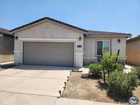 2724 Meadowbrook Dr, Imperial, CA 92251