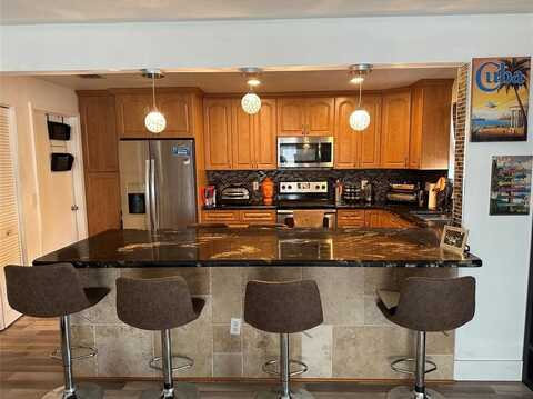 10130 NW 33rd Pl, Sunrise, FL 33351