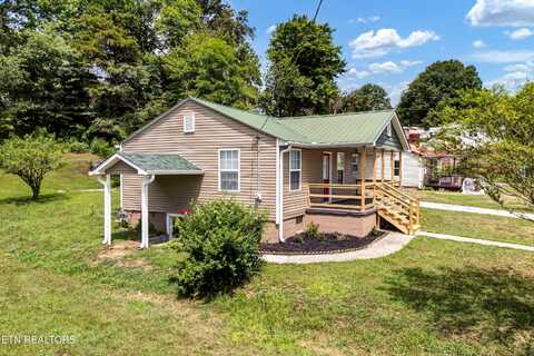 409 Wallace Ave, Rocky Top, TN 37769
