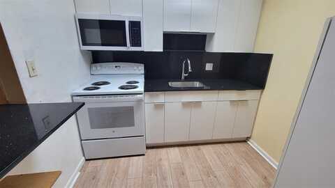 151 SW 135th Ter, Pembroke Pines, FL 33027