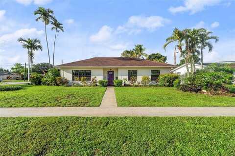 4300 NW 7th Ct, Plantation, FL 33317