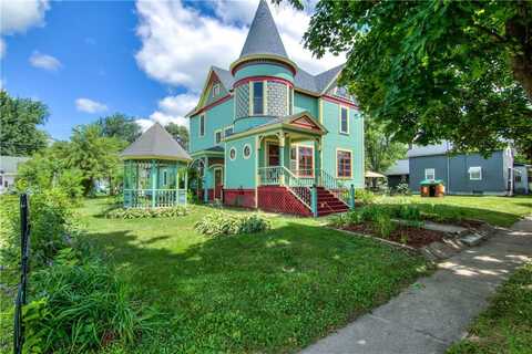 113 W Perkins Street, Augusta, WI 54722