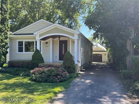 2167 Sunnycrest Drive, West Bloomfield, MI 48323