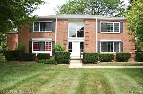 737 E Fox Hills Drive, Bloomfield Hills, MI 48304