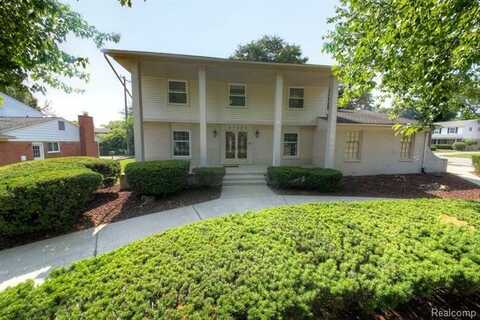 27925 Arlington Drive, Southfield, MI 48076