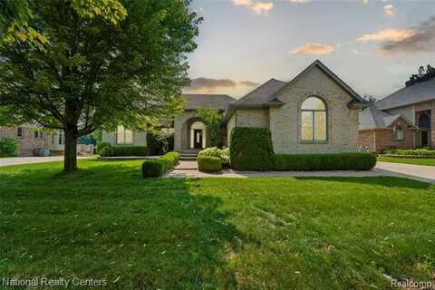 54710 Preston Pines Lane, Shelby, MI 48315