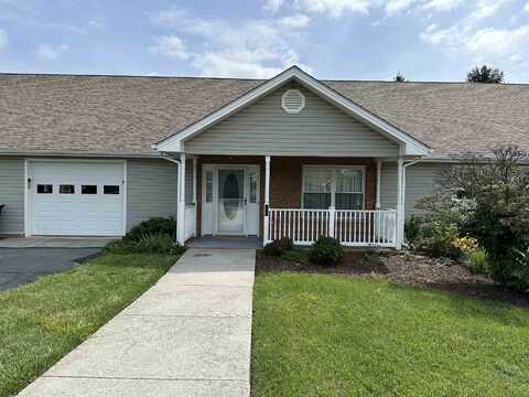 228 Wheatland Court, Christiansburg, VA 24073