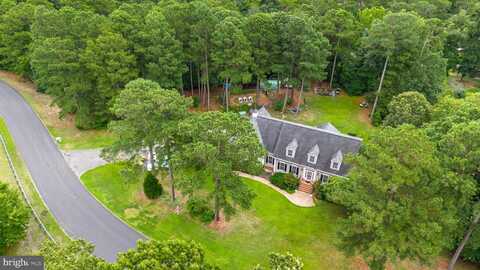 229 SKIPJACK LN, HALLIEFORD, VA 23068
