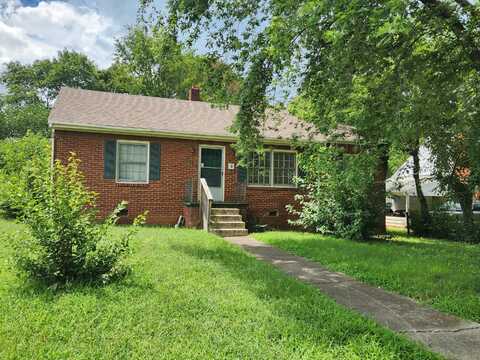 3112 PLANTATION RD NE, Roanoke, VA 24012