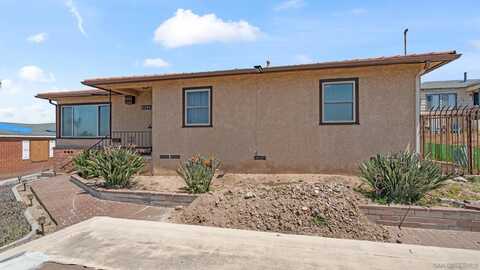 5286 Churchward St, San Diego, CA 92114
