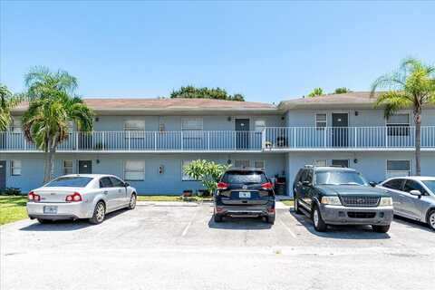 605 Ixoria 6a Avenue, Fort Pierce, FL 34982
