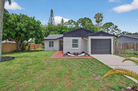 8300 Little Beth Drive E, Boynton Beach, FL 33472