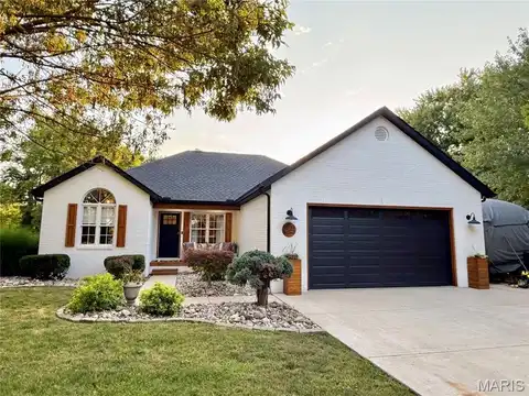 1374 Biscay Drive, Edwardsville, IL 62025