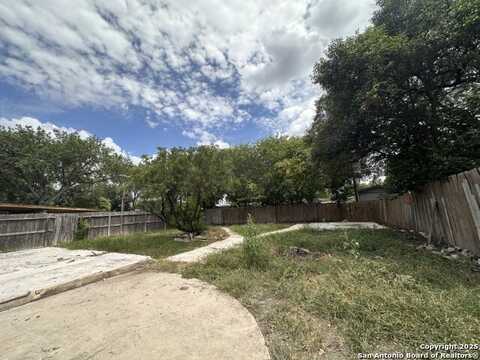 1814 Lampost, San Antonio, TX 78213