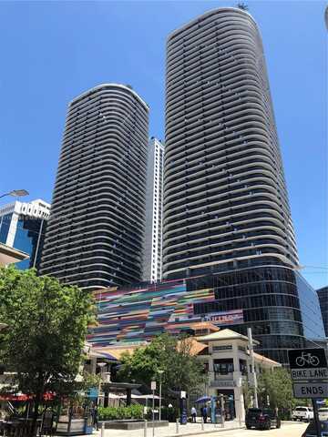 55 SW 9th St, Miami, FL 33130