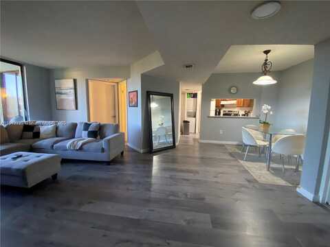 8365 SW 152nd Ave, Miami, FL 33193