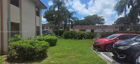 900 NE 209th Ter, Miami, FL 33179
