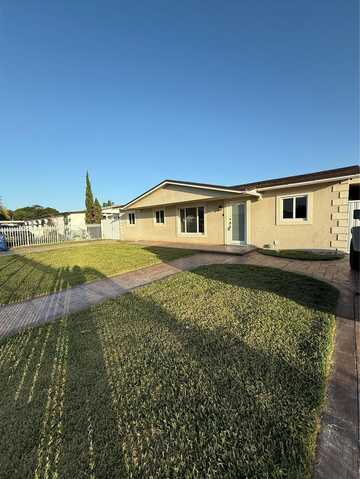 4172 NW 201st St, Miami Gardens, FL 33055