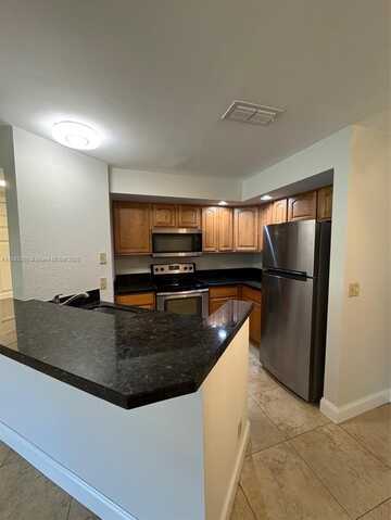 3430 N Pinewalk Dr N, Margate, FL 33063