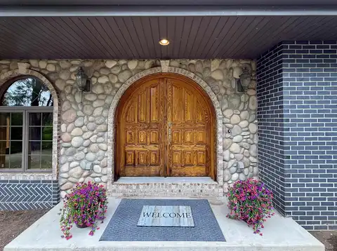 4421 S Oakley Road, Janesville, WI 53546