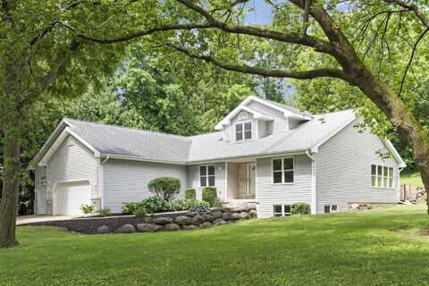 4776 Hilltop Drive, DeForest, WI 53532