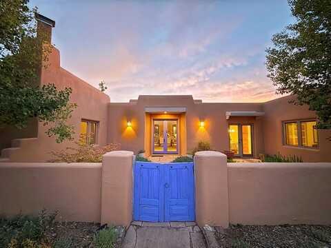 12 Sierra Lavanda, Santa Fe, NM 87507
