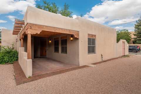 415 Griffin, Santa Fe, NM 87501