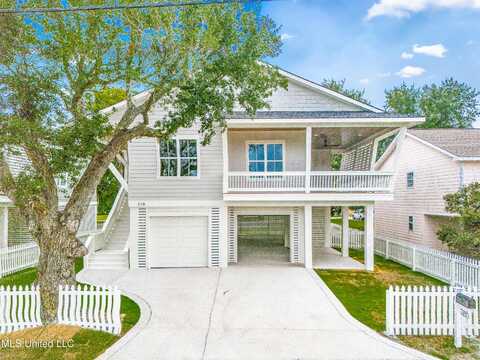 218 Demetz Avenue, Pass Christian, MS 39571
