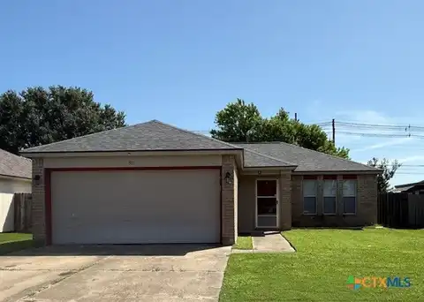 311 Clydesdale Lane, Victoria, TX 77904