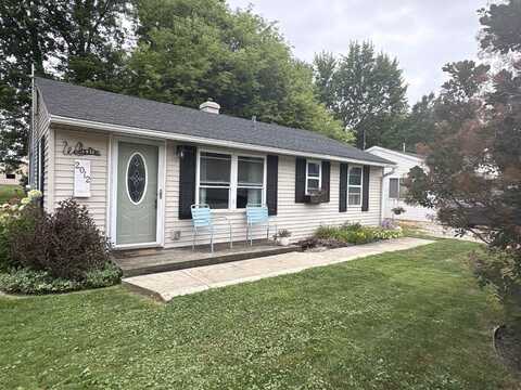 2012 Kilbourn, Owosso, MI 48867