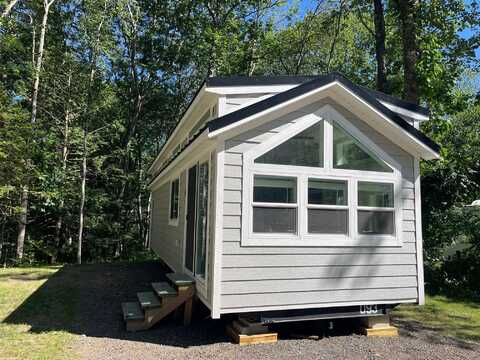 179 Saco Avenue, Old Orchard Beach, ME 04064