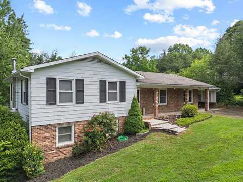 103 Grand Oaks Ln, Independence, VA 24348