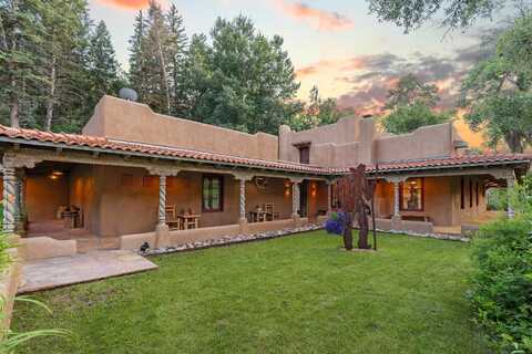 3 Sunset Drive, Taos, NM 87571
