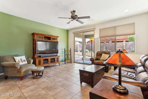 13784 E Weiers Street, Vail, AZ 85641