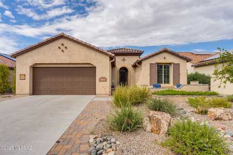 2235 E Thunderchief Drive, Green Valley, AZ 85614