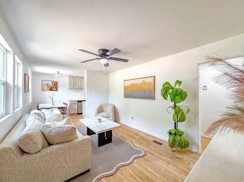 1751 Pepper Drive, Tallahassee, FL 32304