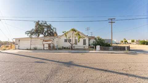 121 W Tuggle Street, Tulare, CA 93274