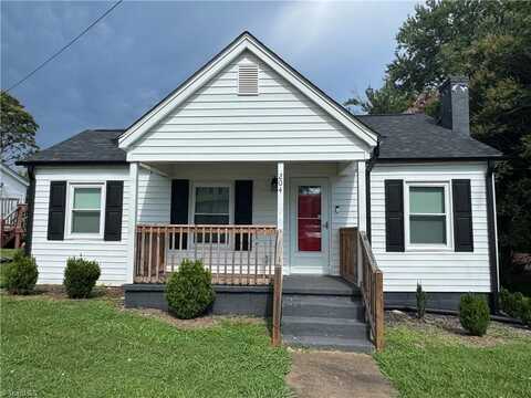 204 Nelson Street, Pilot Mountain, NC 27045