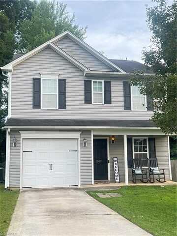 1007 Meadow Oak Drive, Greensboro, NC 27406